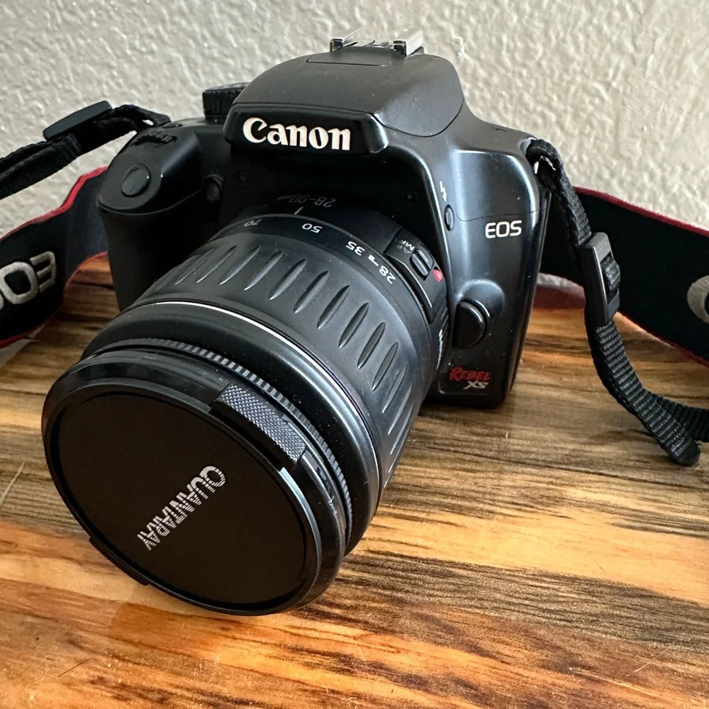 Canon rebel XS